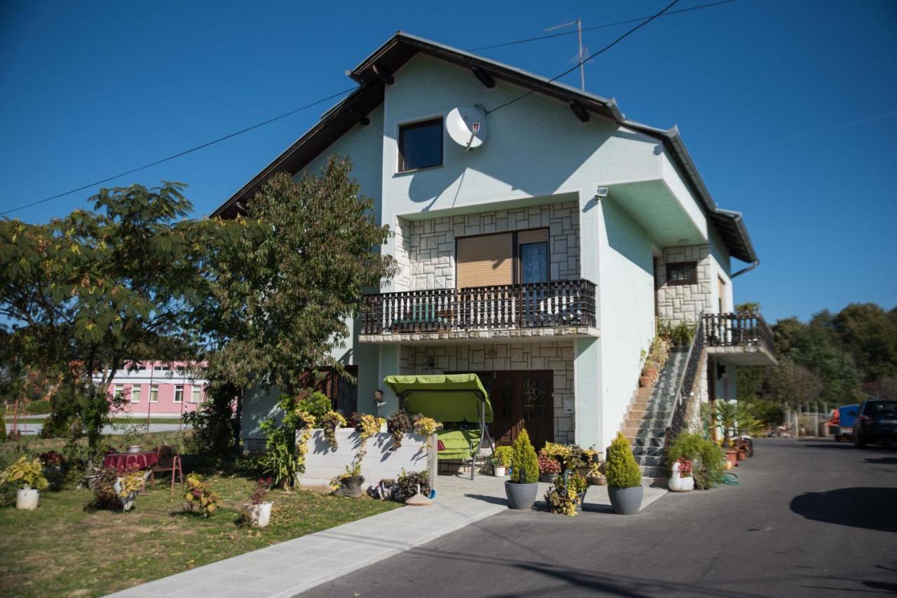 Opg Horvat Sobe Za Odmor Bed & Breakfast Daruvar Exterior foto